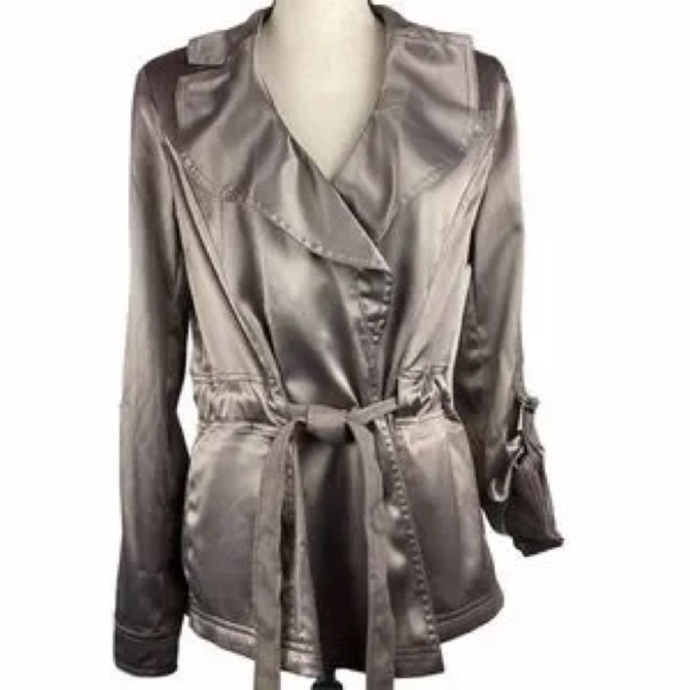 White House Black Market Elegant Women's Cropped Satin Trench Jacket Taupe 6